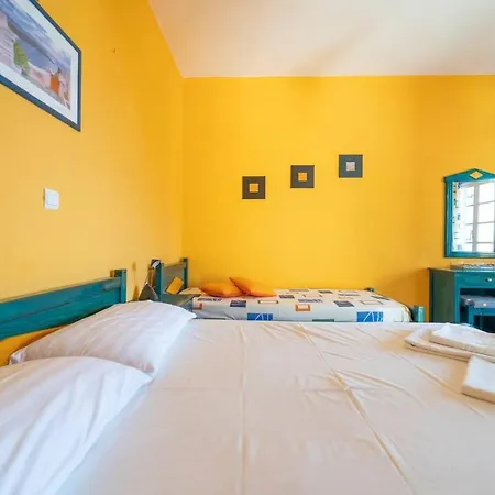 Santorious Flower Covered Apartment Megalochori (Santorini)